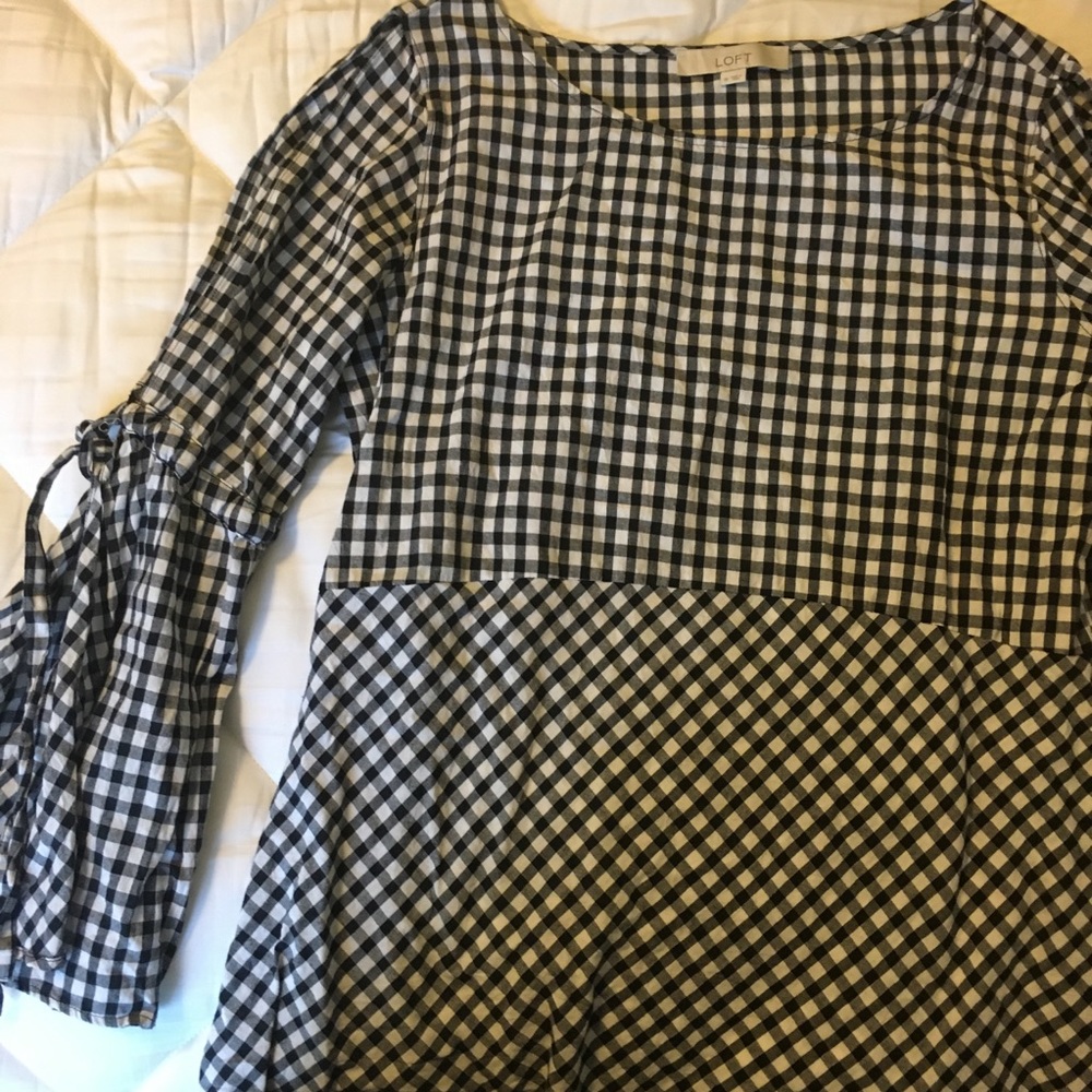 Gingham Bell-sleeved Shirt